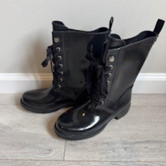 Michael Kors Rubber Rain Lace Up Boots  Black Size 8 - Picture 2 of 9
